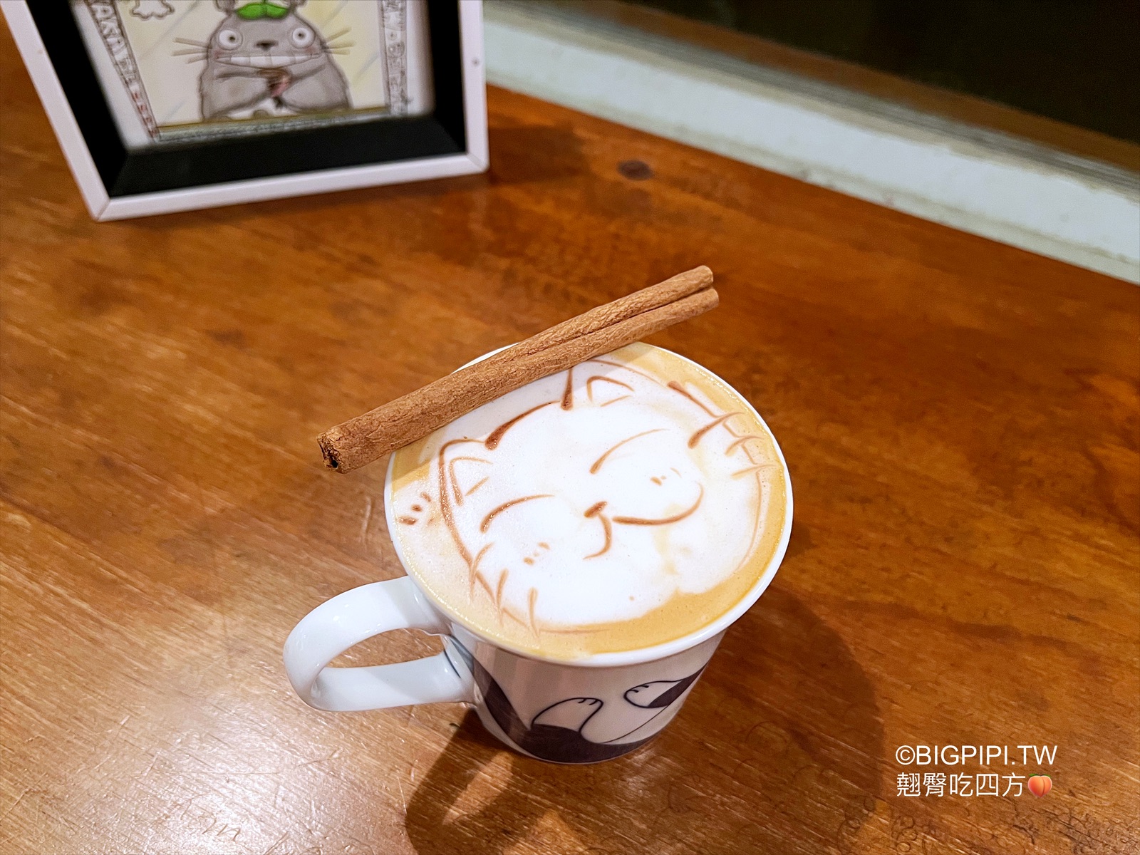【沙鹿美食】 MITAKA 3e CAFE，台中夜景龍貓咖啡是約會好去處（菜單） @翹臀吃四方