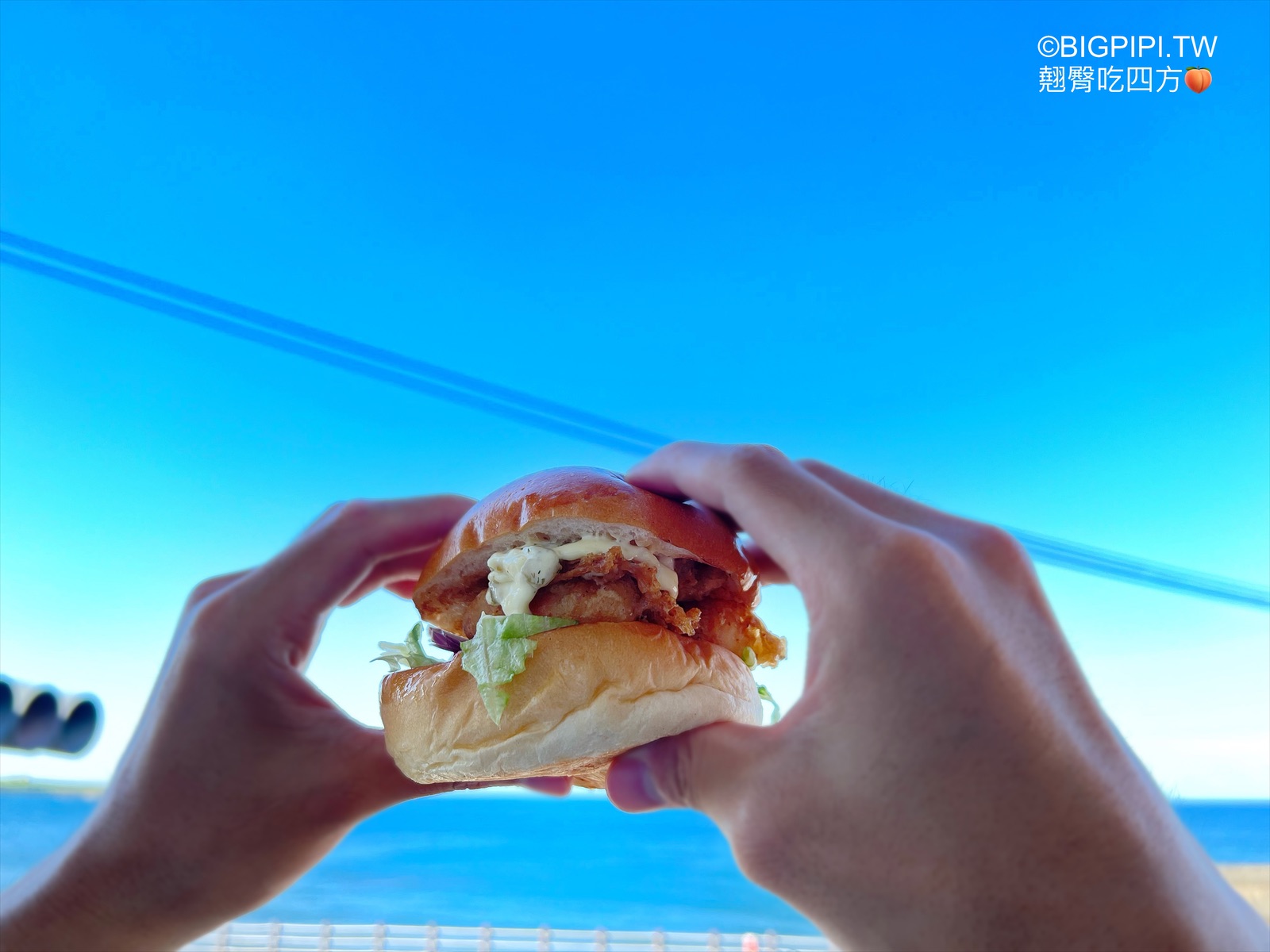 【瑞芳美食】馬納蒂 Manatee Diner，八斗子車站看海吃漢堡（菜單 價錢） @翹臀吃四方