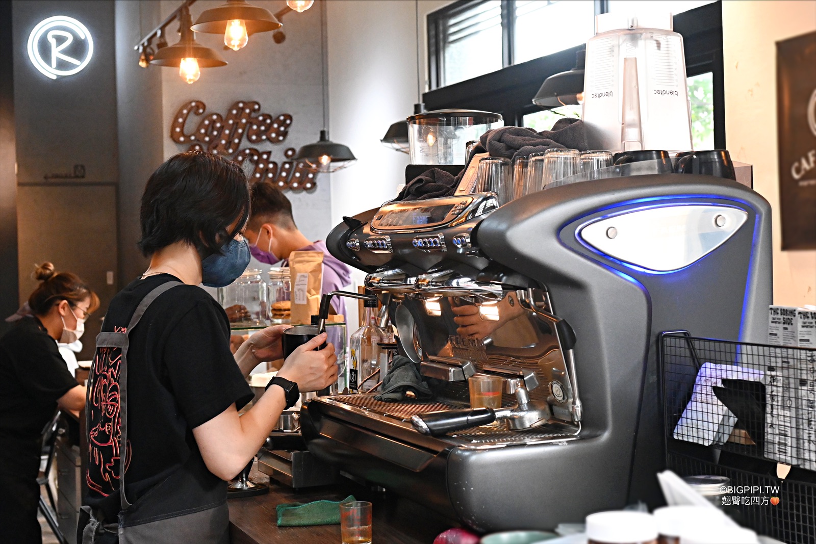 【芝山美食】路口加啡 Caffe’ Rue， 路口咖啡 天母sogo附近咖啡廳推薦 @翹臀吃四方