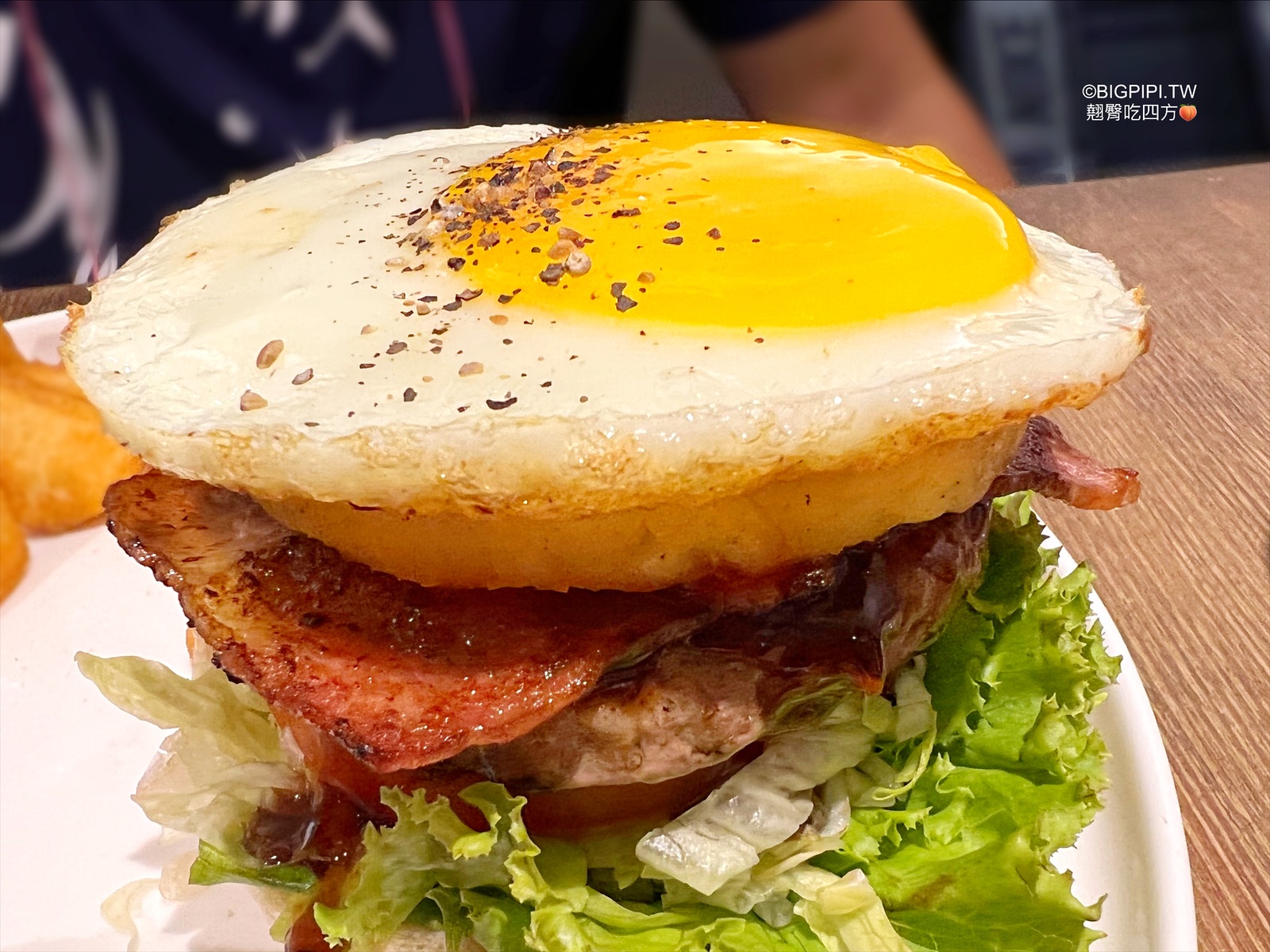 【台北信義區美食】waku waku burger 101店，日系文青漢堡 （菜單 價錢） @翹臀吃四方